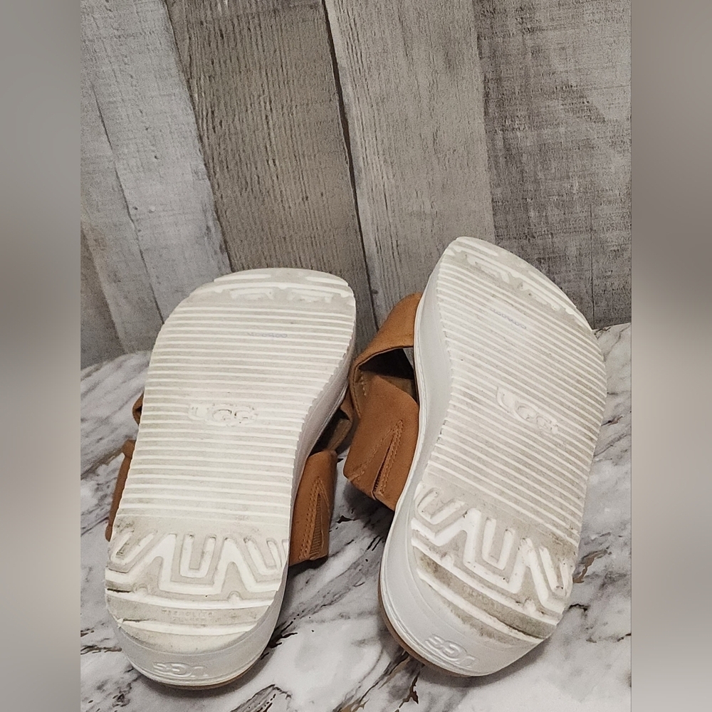 🌷UGG Zayne Crossband Women's Tan Slide Sandals🌷size:9.5 - Picture 8 of 8